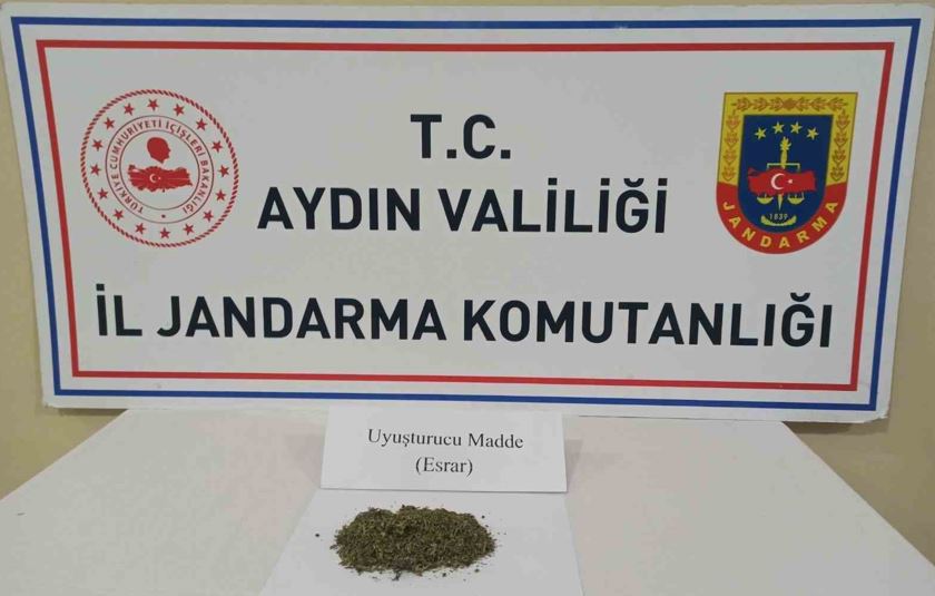 Jandarma Köpeğinden Kaçamadı